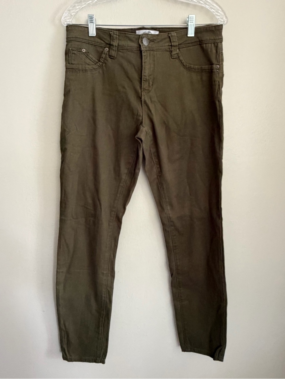 ROYALTY FOR ME Cropped Mid Rise Jeans - Women's Size 10 - Olive Green